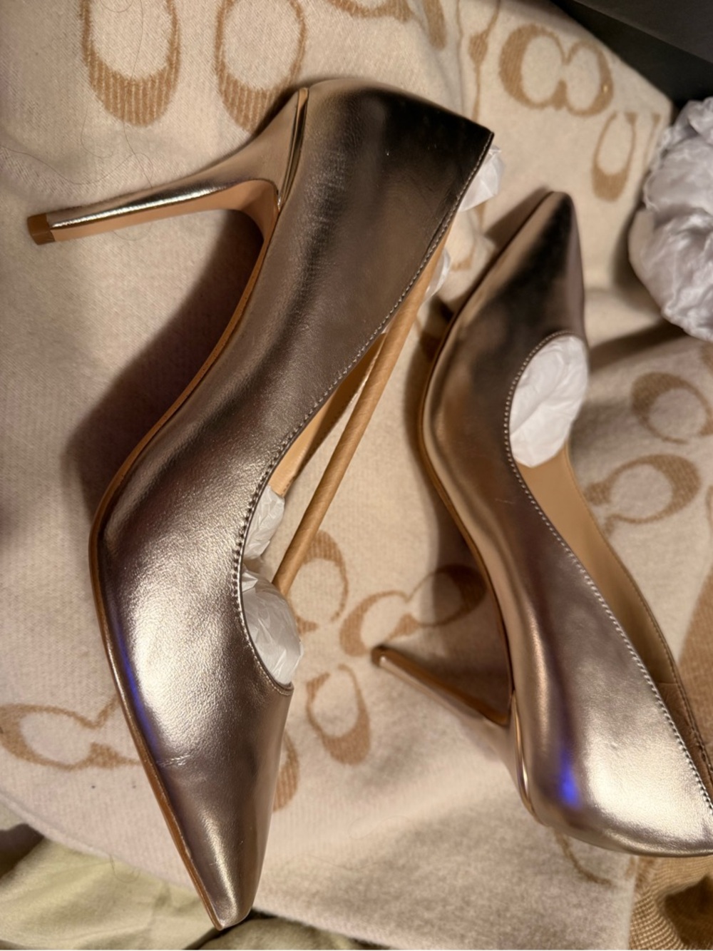 COACH SIZE 11 WILEY Metallic Pointed-Toe Pumps NEVER WORN Approx 3 to 3.5 inches - Picture 8 of 11